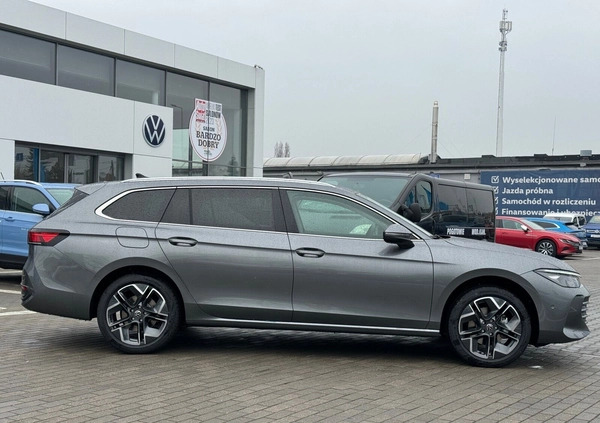 Volkswagen Passat cena 197399 przebieg: 10, rok produkcji 2024 z Wasilków małe 631